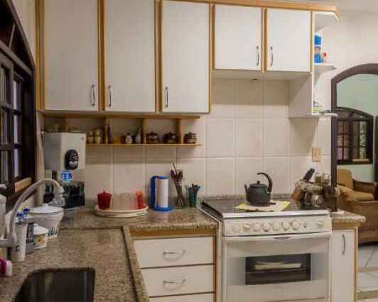 casa-albamar-guarujá-pereque-sakaiimoveis-cozinha