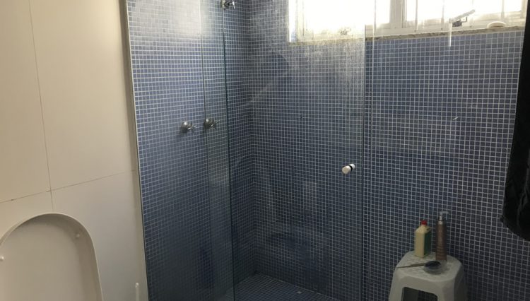 casa-terrea-4-suites-mogilar-venda-piscina-terreno660m2-churrasqueira-edicula-ótimo=para-clinica (23)