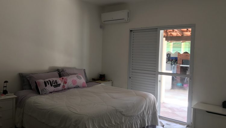 casa-terrea-4-suites-mogilar-venda-piscina-terreno660m2-churrasqueira-edicula-ótimo=para-clinica (29)