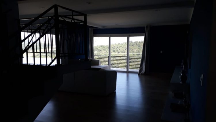 sobrado-condominio-4suites-359m2-mobiliados-piscina-churrasqueira-sotao-cozinha-mobiliada (11)