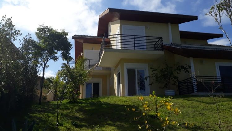 sobrado-condominio-4suites-359m2-mobiliados-piscina-churrasqueira-sotao-cozinha-mobiliada (2)