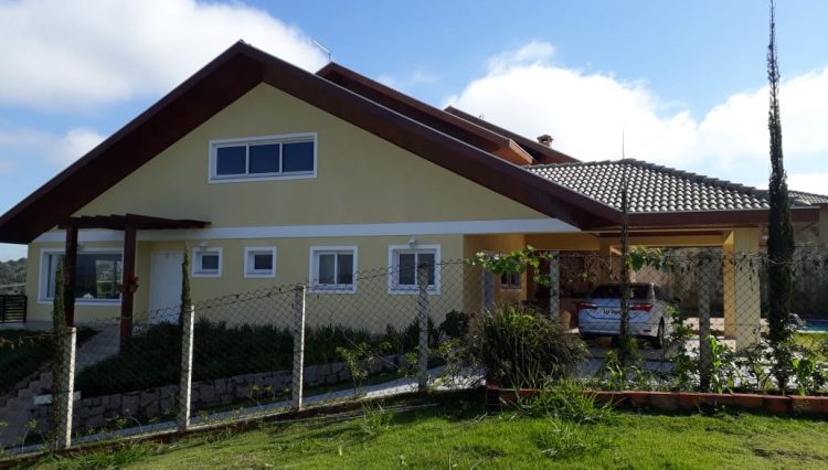 sobrado-condominio-4suites-359m2-mobiliados-piscina-churrasqueira-sotao-cozinha-mobiliada (8)