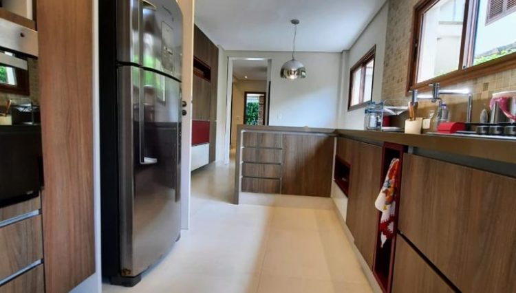 sobrado-4-suites-lazer-piscina-churrasqueira-mobiliado-venda-riviera-bertioga (11)
