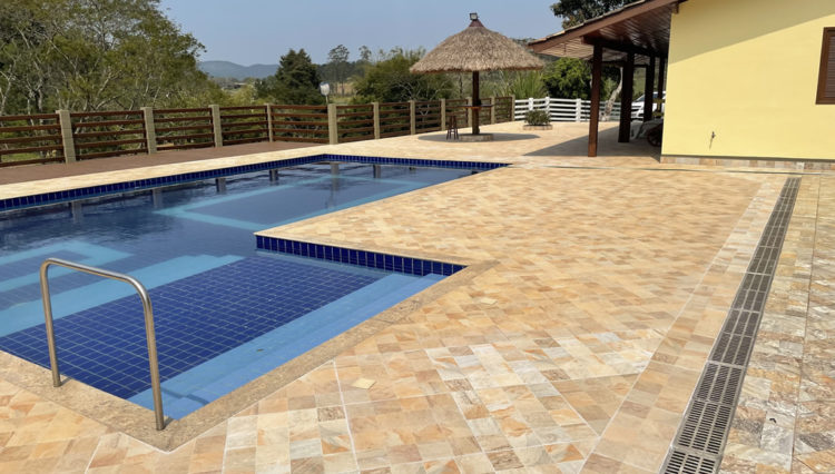 sitio-quatinga-24milm2-lagos-piscina-churrasqueira-horta-gramado-1km-asfalto (10)