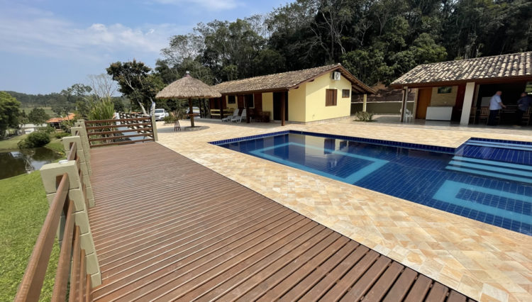 sitio-quatinga-24milm2-lagos-piscina-churrasqueira-horta-gramado-1km-asfalto (15)