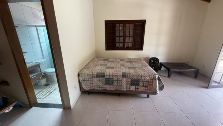 sitio-quatinga-24milm2-lagos-piscina-churrasqueira-horta-gramado-1km-asfalto (29)