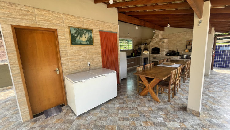 sitio-quatinga-24milm2-lagos-piscina-churrasqueira-horta-gramado-1km-asfalto (3)