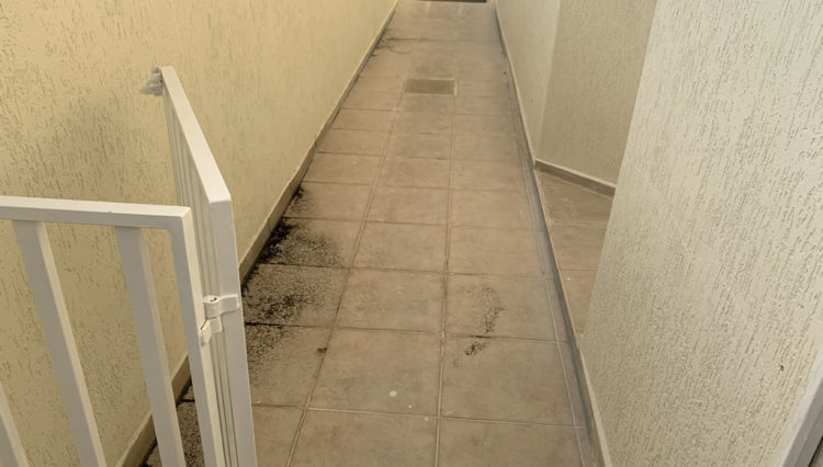 sobrado-venda-condominio-aruã-reformado-3-dorm-230m2-quital-3-salas (1)