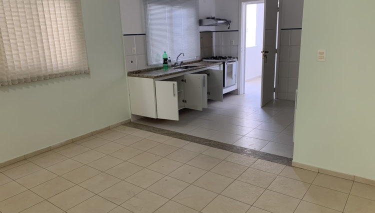 sobrado-venda-condominio-aruã-reformado-3-dorm-230m2-quital-3-salas (14)