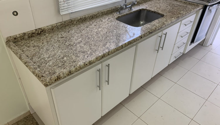 sobrado-venda-condominio-aruã-reformado-3-dorm-230m2-quital-3-salas (19)