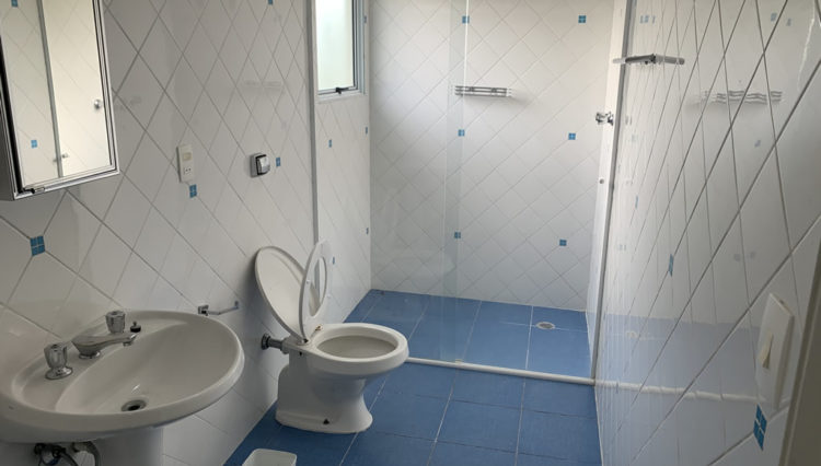 sobrado-venda-condominio-aruã-reformado-3-dorm-230m2-quital-3-salas (23)