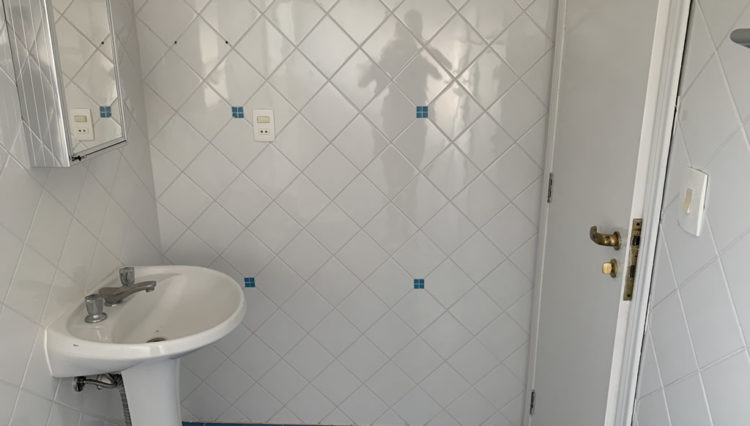 sobrado-venda-condominio-aruã-reformado-3-dorm-230m2-quital-3-salas (26)