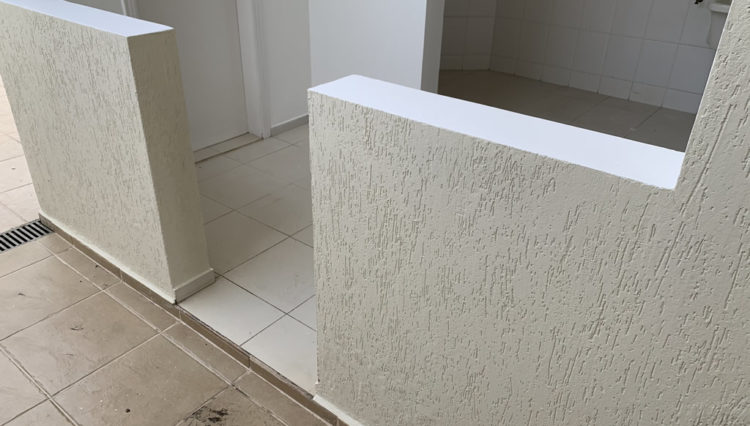 sobrado-venda-condominio-aruã-reformado-3-dorm-230m2-quital-3-salas (28)