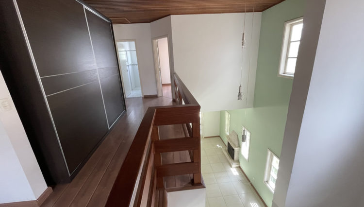 sobrado-240m2-ecopark-arua-mogi-venda-3-dorm-piscina-churrasqueira-fundo-reserva (11)