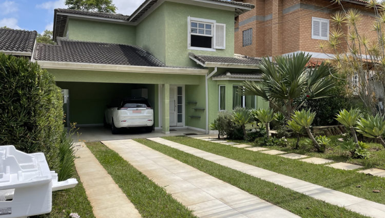 sobrado-240m2-ecopark-arua-mogi-venda-3-dorm-piscina-churrasqueira-fundo-reserva (2)