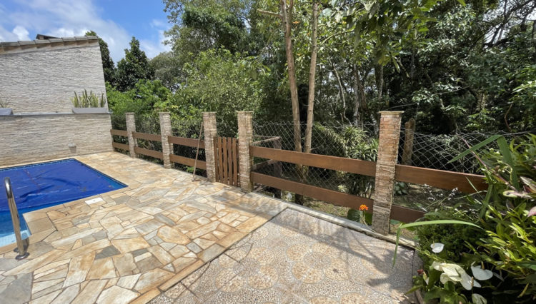 sobrado-240m2-ecopark-arua-mogi-venda-3-dorm-piscina-churrasqueira-fundo-reserva (23)