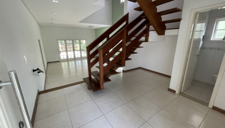 sobrado-240m2-ecopark-arua-mogi-venda-3-dorm-piscina-churrasqueira-fundo-reserva (5)