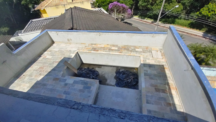 sobrado-aruã-venda-212m2-piscina-área-gourmet (38)