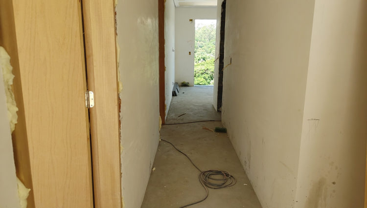 sobrado-aruã-venda-212m2-piscina-área-gourmet (42)