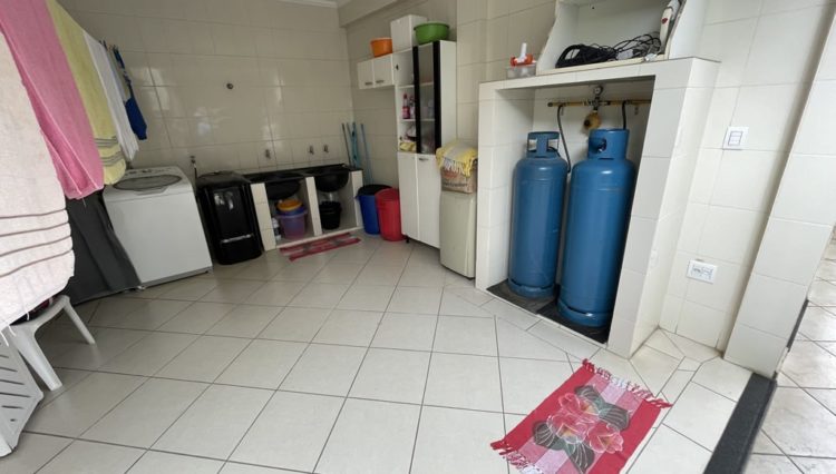 casa-térrea-centro-3-dorm-área-gourmet-venda-382m2 (10)
