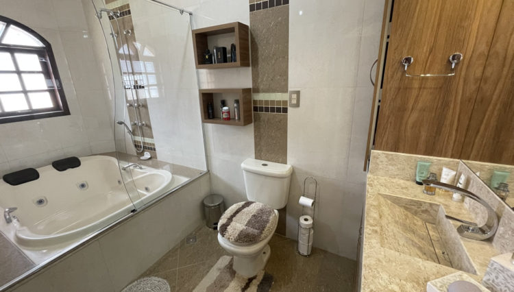 sobrado-2pavimentos-240m2-3-dorm-área-gourmet-jardim-marica (7)