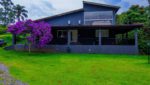 sitio-guararema-venda-piscina-casa-sede-4-dorm (9)