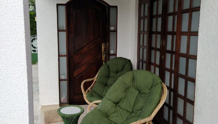 sobrado-5-dormitórios-2-suites-piscina-churrasqueira-360m2 (15)