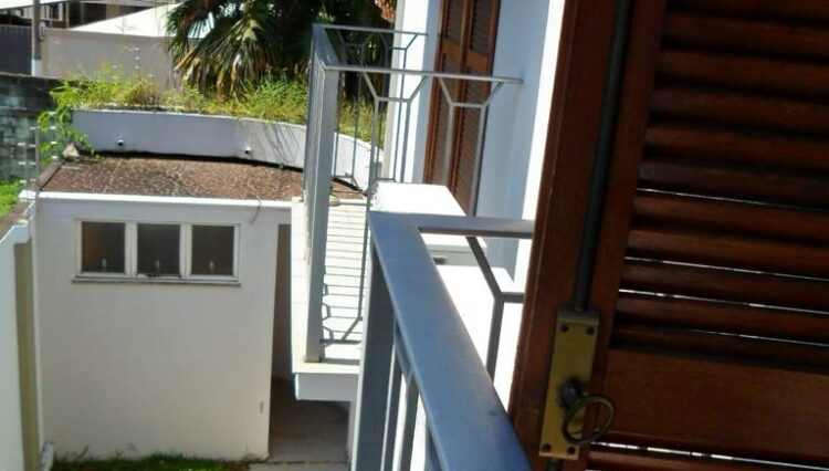 sobrado-850m2-4-suites-churrasqueira-piscina-jardim-mesquita-jacareí-venda (17)