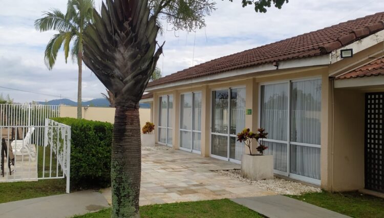 apartamento-2-dorm-varanda-gourmet-térreo-cond-horizontes (7)