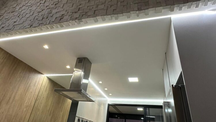 sobrado-3-suites-cond-mosaico-da-serra-mobiliado-290m2-venda-mogi (11)