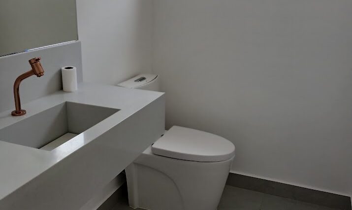 sobrado-3-suites-424m2-piscina-jacuzzi-banheira-gourmet-cond-aruã (17)