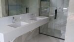 sobrado-3-suites-424m2-piscina-jacuzzi-banheira-gourmet-cond-aruã (22)
