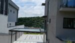 sobrado-3-suites-424m2-piscina-jacuzzi-banheira-gourmet-cond-aruã (3)