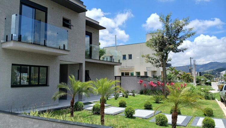 sobrado-3-suites-424m2-piscina-jacuzzi-banheira-gourmet-cond-aruã (38)