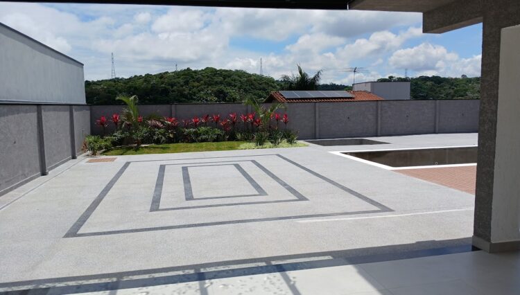 sobrado-3-suites-424m2-piscina-jacuzzi-banheira-gourmet-cond-aruã (4)