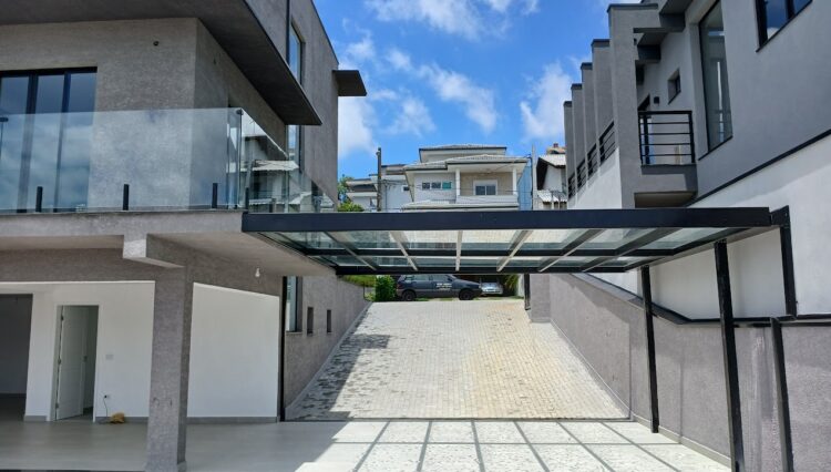sobrado-3-suites-424m2-piscina-jacuzzi-banheira-gourmet-cond-aruã (41)