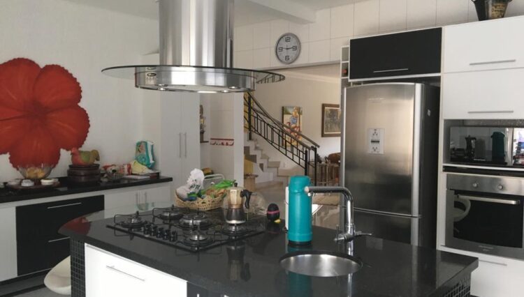 casa-condominio-arua-3suites-piscina-hidromassagem (2)