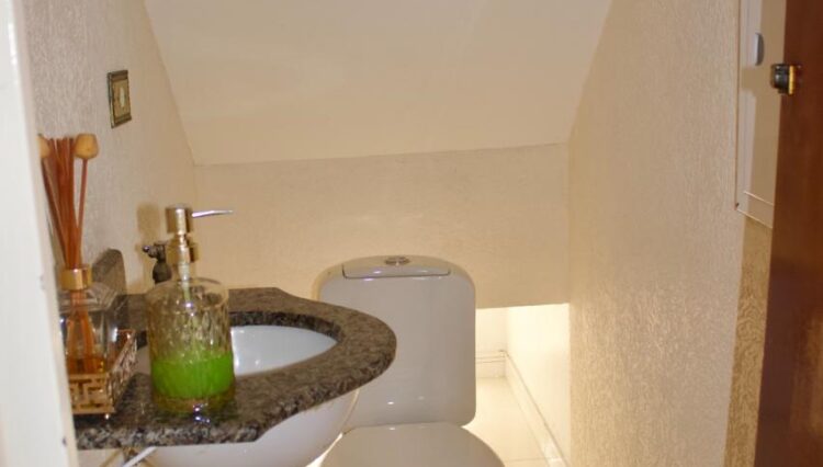 sobrado-3-dorm-alto-ipiranga-churrasqueira-venda (5)