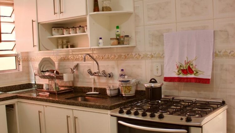 sobrado-3-dorm-alto-ipiranga-churrasqueira-venda (6)