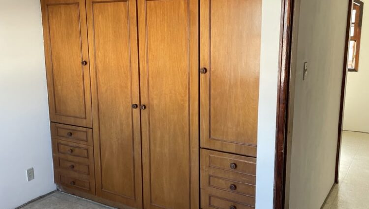 apartamento-2-dorm-locação-mogilar-armários (14)