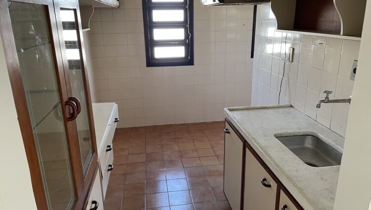 apartamento-2-dorm-locação-mogilar-armários (5)