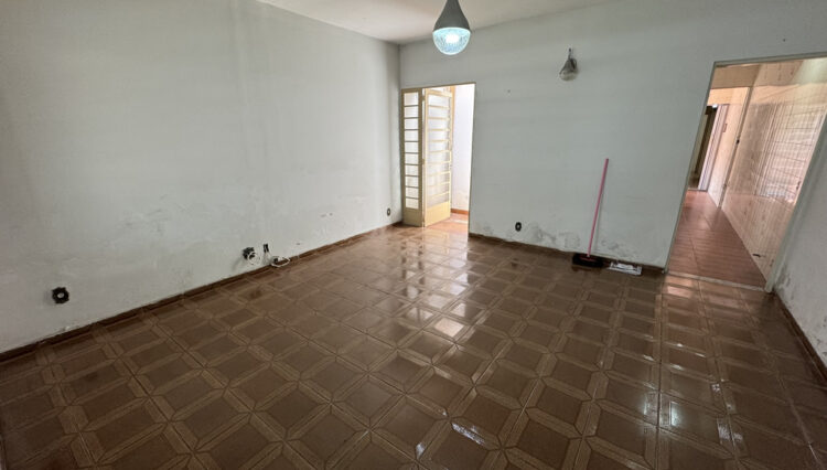 casa-térrea-comercial-166m2-centro-2-dorm-quintal-3banheiros-venda (14)