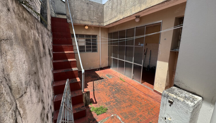 casa-térrea-comercial-166m2-centro-2-dorm-quintal-3banheiros-venda (21)