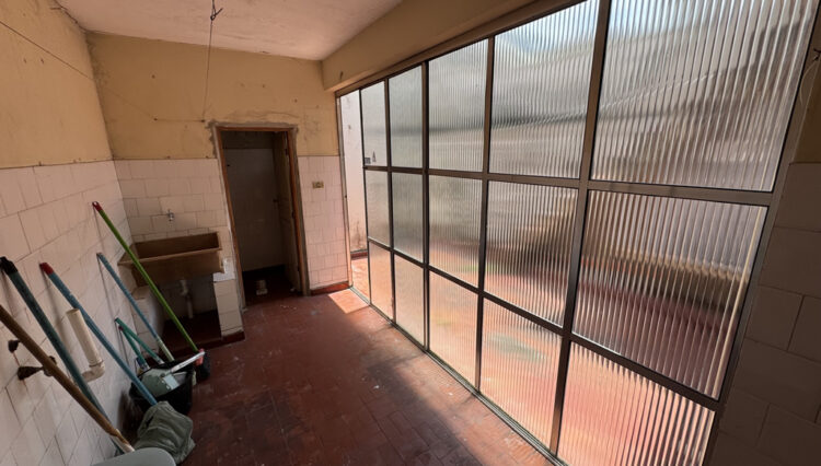 casa-térrea-comercial-166m2-centro-2-dorm-quintal-3banheiros-venda (26)