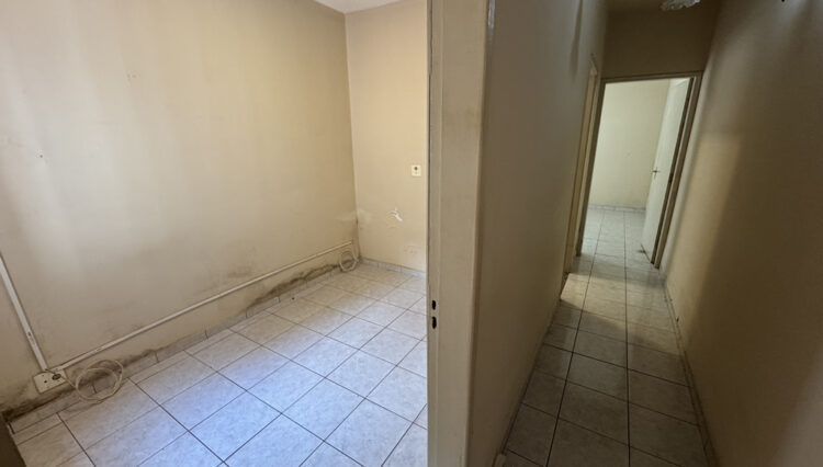 casa-térrea-comercial-166m2-centro-2-dorm-quintal-3banheiros-venda (4)