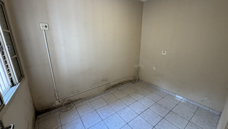 casa-térrea-comercial-166m2-centro-2-dorm-quintal-3banheiros-venda (5)