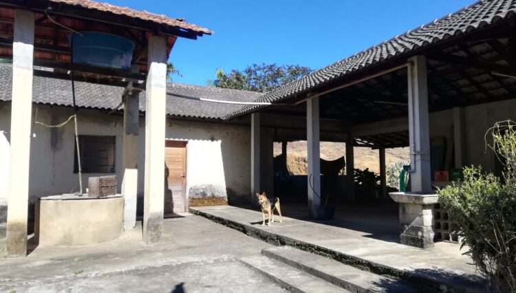 sitio-casa-sede-casa-caseiro-galpao-34.000m2-cocuera-venda (2)
