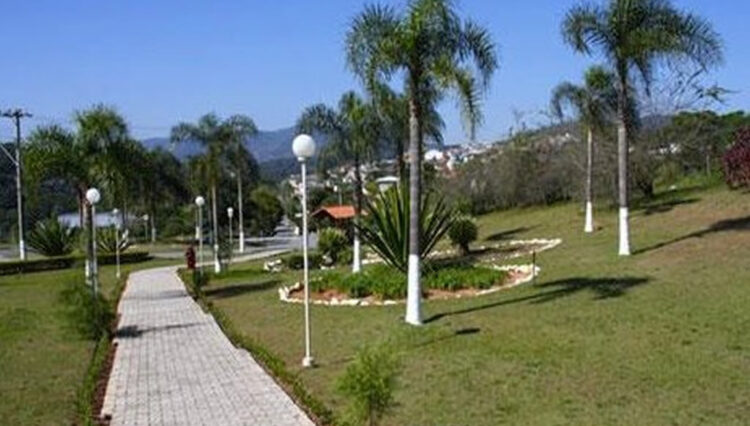 Pista de Caminha Aruã Lagos