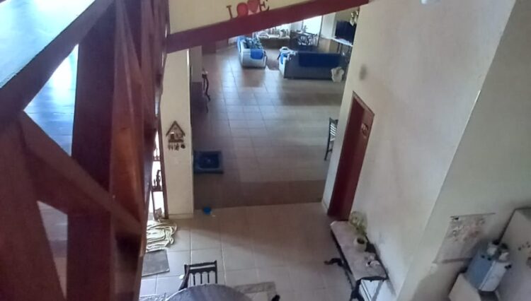 casa-estilo-chácara-urbana-mogi-moderno-1000m2-venda (43)