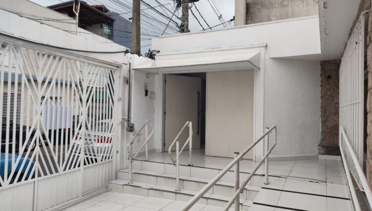 locação-casa-comercial-pronto-ara-clinica-7-salas-recpção-jardim-santista-mogi (1)